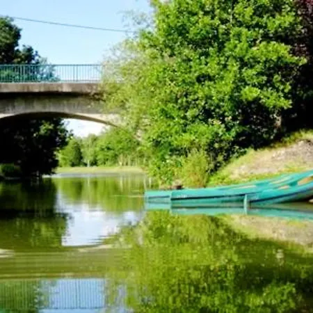 Spacieux A Avec Jardin Et Velos Lejlighed *