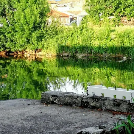 Spacieux A Avec Jardin Et Velos La Taillee